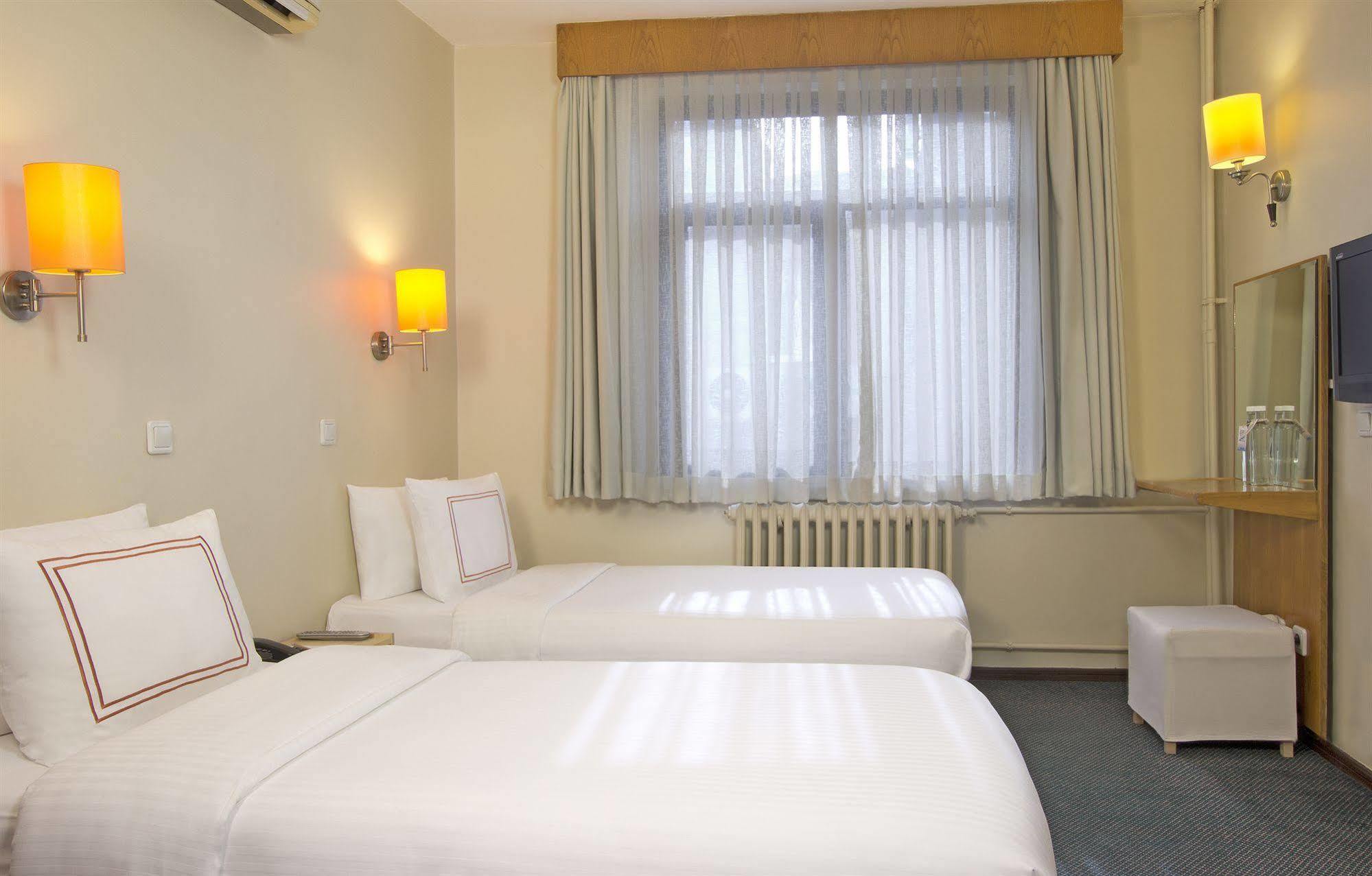 Ilkay Otel 3*